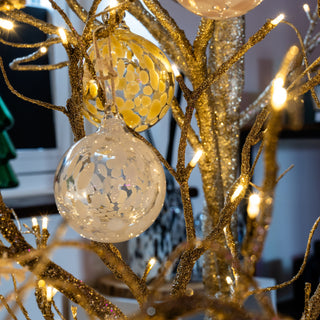 Why Glass Decor Is a Must-Have for Christmas Interior Design