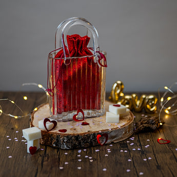 The Signature Scent Handbag Gift Set : Clear  (Valentine’s Edition)